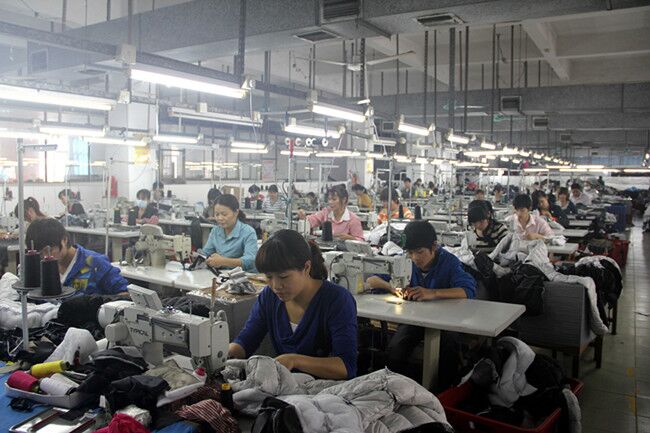 纯粹做羽绒服装加工厂越来越不挣钱,出路在何方?