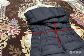 长款羽绒服叠法 长款羽绒服叠法