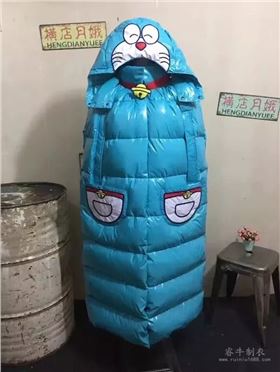 王媛定制羽绒服 王媛定制羽绒服