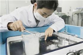 羽绒服加工厂