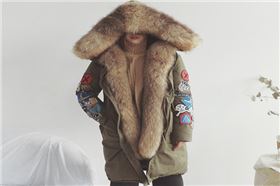 潮流羽绒服.jpg 潮流羽绒服.jpg