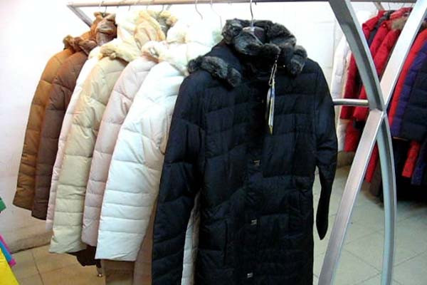 羽绒服生产厂家（睿牛制衣）