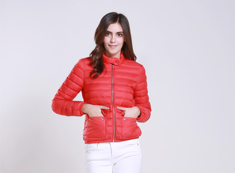 短款女装羽绒服定制厂家多色供选