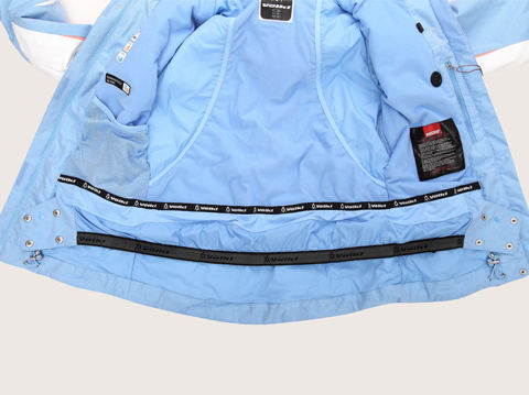 功能款冲锋衣生产，户外团体冲锋衣定制