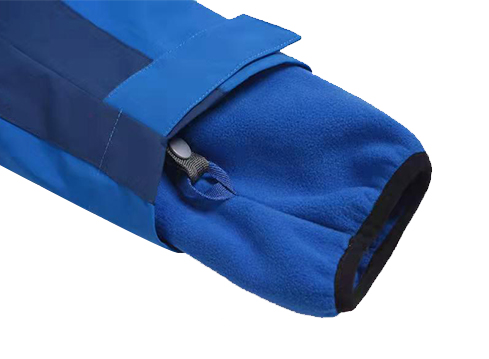 户外活动团体防水男女冲锋衣定制