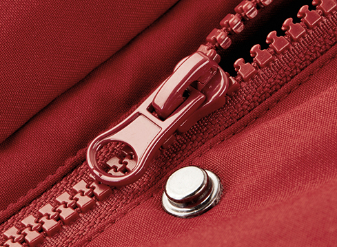 外贸品牌定制加工厂家专业生产潮牌羽绒服