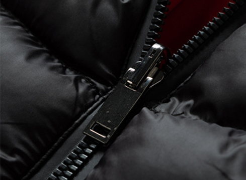 时尚潮牌男款羽绒服生产厂家定制品牌羽绒服