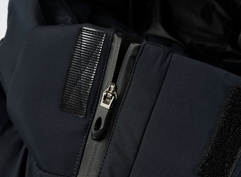 休闲男款保暖羽绒服定制生产厂家