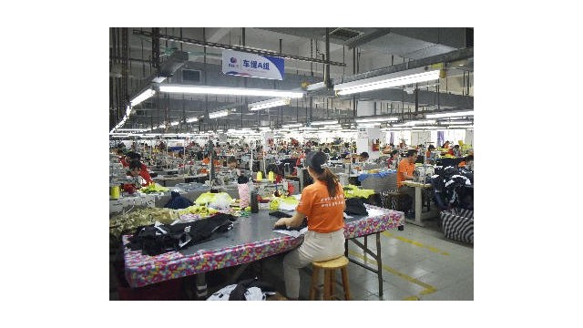 中国羽绒服生产厂家基地：你的爆款，真的“出自名门”吗？