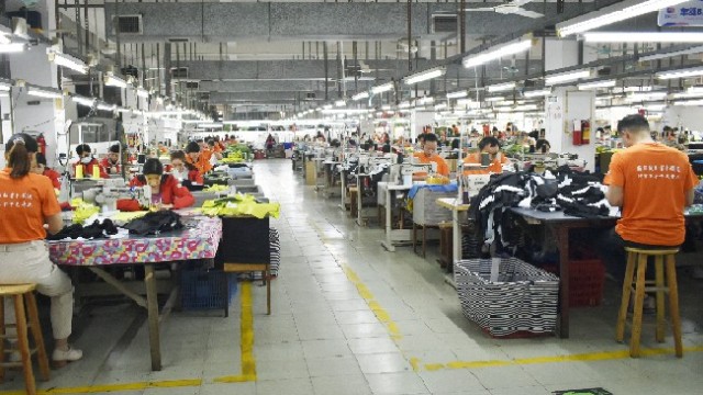 中国羽绒服生产厂家基地：你的爆款，真的“出自名门”吗？